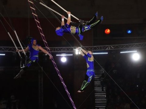 Sirk artisti hündürlükdən yıxılıb öldü