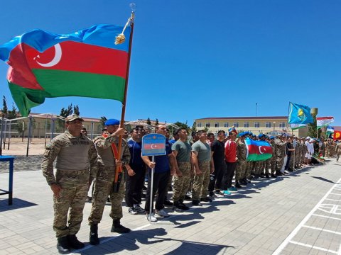 Hərbçilərə &ldquo;Fəxri Fərman&rdquo;lar verildi - FOTO