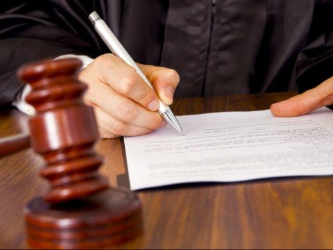 206 min manatı mənimsəməkdə ittiham olunan şirkət rəhbərinin işi məhkəməyə göndərildi