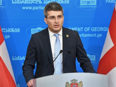 Hakim partiyalar vahid siyahı ilə iştirak edəcək