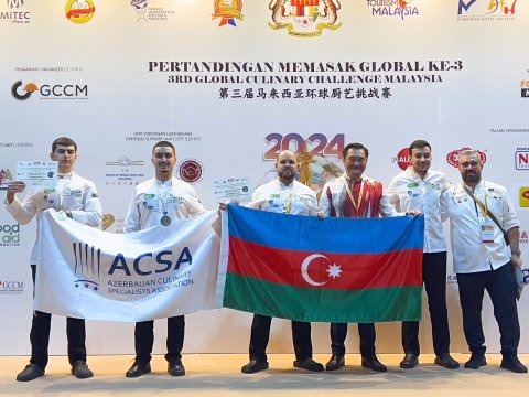 Azərbaycan gəncləri Malayziyadan qələbə ilə qayıtdı - FOTO