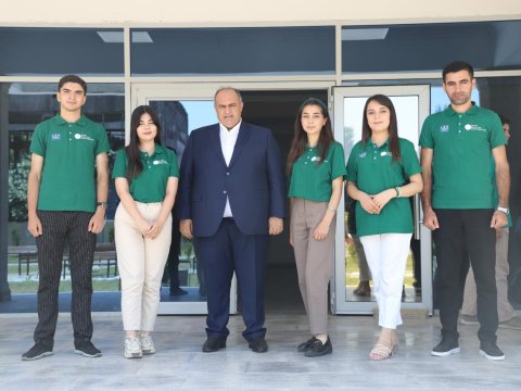 Rektorlar&nbsp;tələbələrlə görüşdü&nbsp;- FOTOLAR