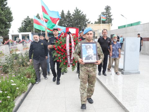 Şəhid Aydın Qurbanov Maştağada dəfn edilib