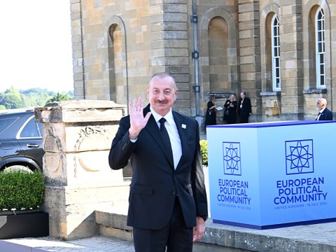 İlham Əliyev Britaniyada səfərdədir