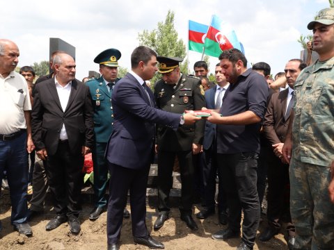 31 il sonra tapılan şəhid Neftçalada dəfn olunub - FOTOLAR