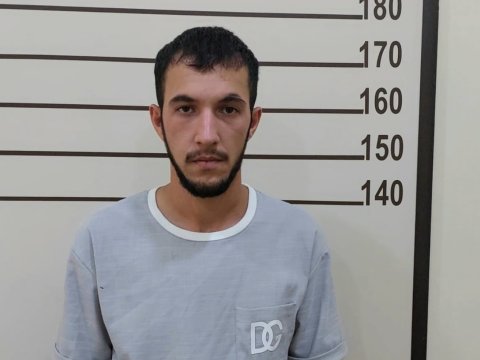 Ondan kömək istəyən təqaüdçülərin kartlarından&nbsp;oğurluq etdi