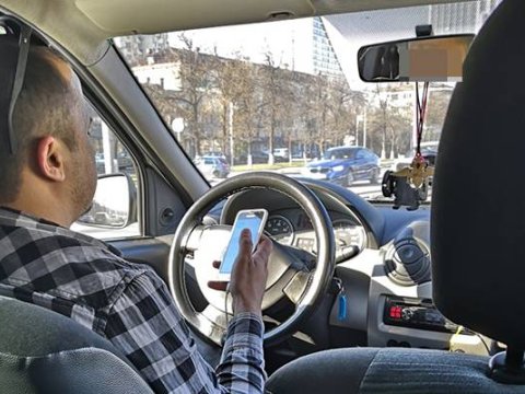 Taksi fəaliyyəti qadağan olunan sürücülərə bu iş təklif olundu