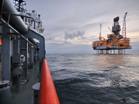 Azərbaycan nefti ucuzlaşdı