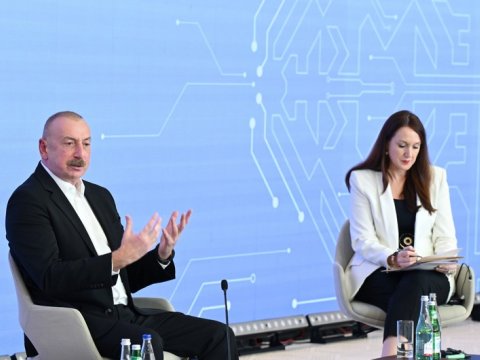 İlham Əliyev: Bizim COP heyətimiz çox səmərəli işləyir