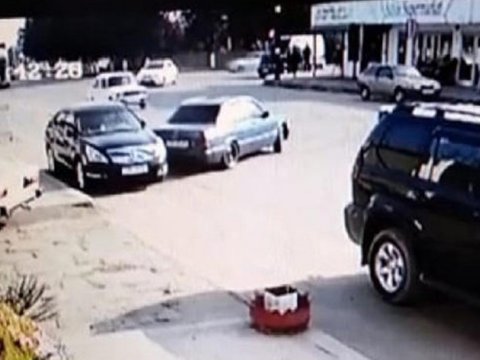 Naftalanda sərxoşlar "Mercedes"lə aranı qatdı