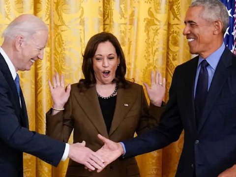 Obama Kamala Harrisin namizədliyini DƏSTƏKLƏMƏDİ