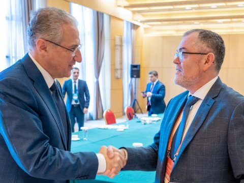 Muxtar Babayev afrikalı nazirlə görüş keçirdi