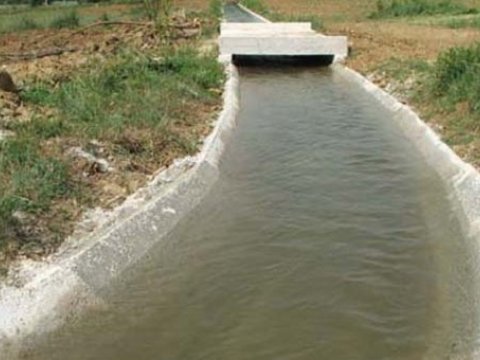 Samur-Abşeron kanalında uşaq batıb