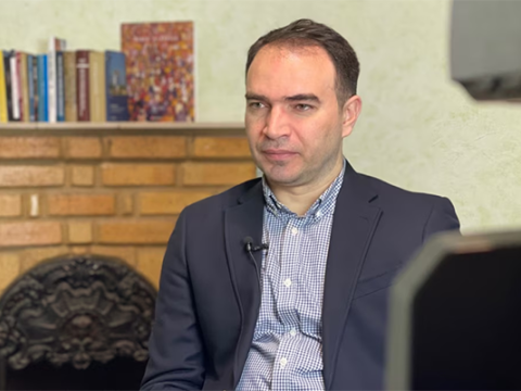 Sabiq diplomat hakim qarşısına çıxarılır