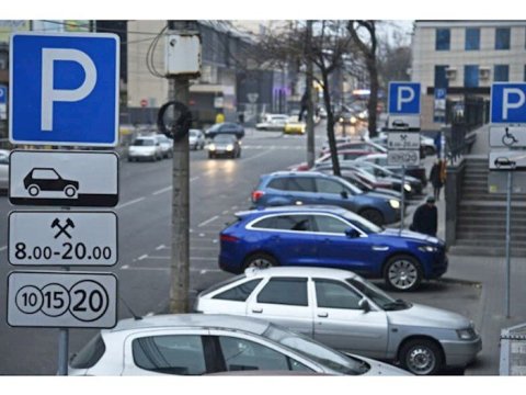 Parklanma qaydalarının pozulmasına görə cərimələr 50 faiz ARTIRILDI