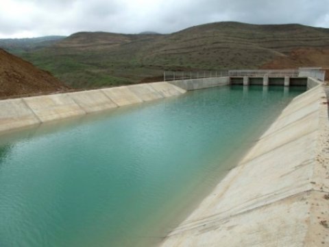 Kanalda batan yeniyetmə hələ də axtarılır