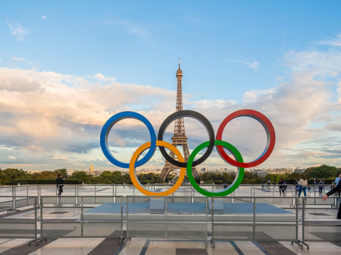 Parisdə Olimpiya kəndində qida çatışmazlığı