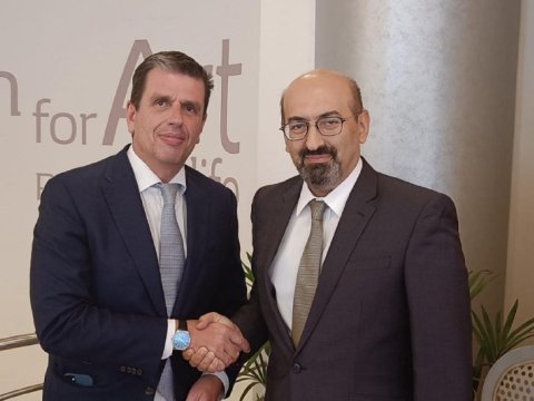 İrəvanla Afina arasında MÜZAKİRƏLƏR