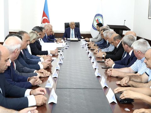 Səttar Möhbalıyev iclas çağırdı - FOTOLAR