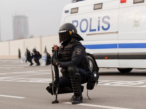 Polis əməliyyat keçirdi
