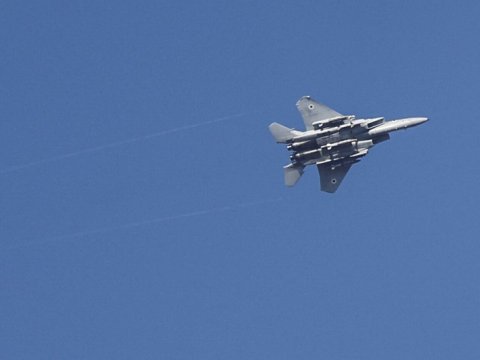 İsraildən Livana HAVA ZƏRBƏLƏRİ