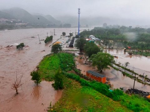 Çində qasırğa - 12 nəfər&nbsp;öldü,&nbsp;vəzifəli şəxslər itkin düşdü