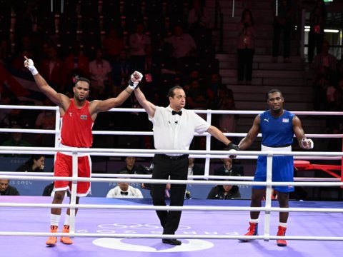 Boksçumuz çempionata qələbə ilə başladı