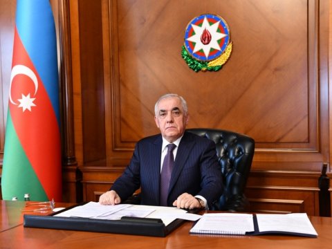 Əli Əsədov İranın yeni Birinci vitse-prezidentini təbrik edib