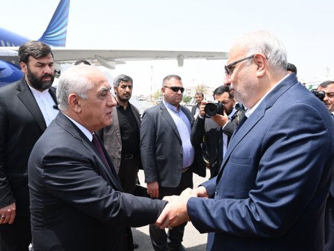 Baş nazir&nbsp;Əli Əsədov İrana getdi