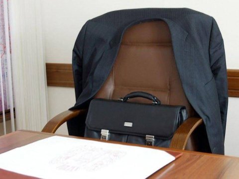 Naxçıvanda daha bir vəzifəli şəxs işdən çıxarıldı