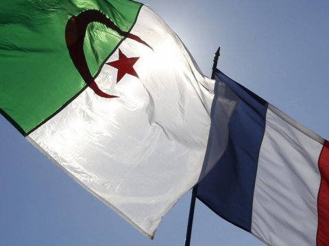 Əlcəzair Fransadakı səfirini geri çağırdı