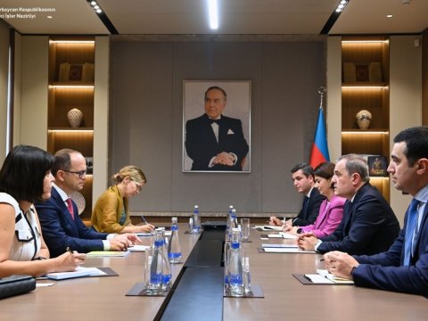 Ceyhun Bayramov ATƏT rəsmisi ilə görüşdü