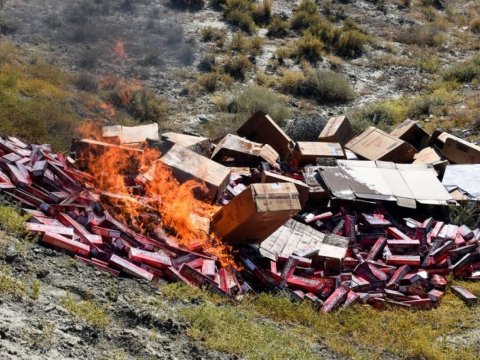 Aksiz markasız 700 minə yaxın siqaret&nbsp;məhv edildi