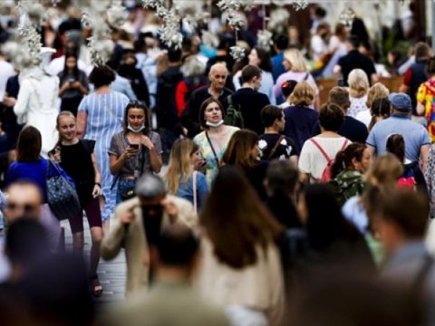 Türkiyədə qadınların sayı kişiləri ötəcək...