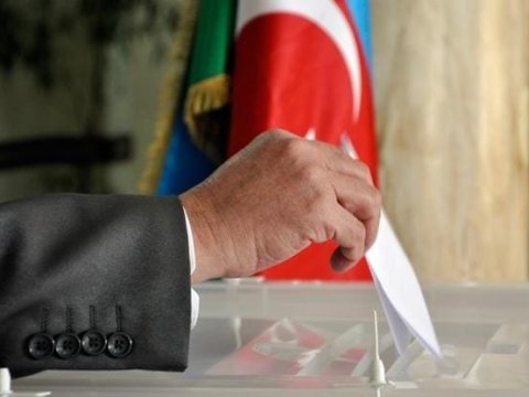 2 YAP-çı deputatın namizədliyi qeydə alındı - FOTO