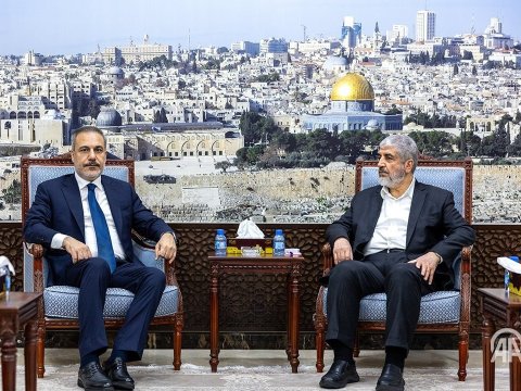 Fidan Haniyənin xələfi və oğullarına başsağlığı verib