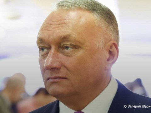 Rusiyada senator&nbsp;parlamentdə SAXLANILDI