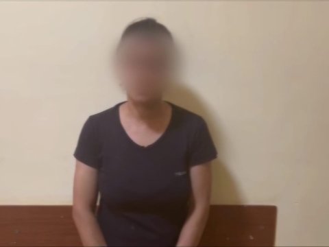 İşlədiyi evdən qızıl oğurlayan qadın&nbsp;saxlanıldı
