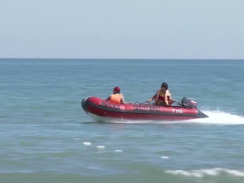 Dənizdə köməksiz vəziyyətdə qalan şəxs xilas edildi