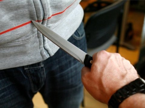 Sumqayıtda qardaş qardaşını&nbsp;BIÇAQLADI