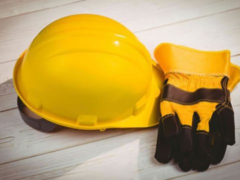 Təmir işləri aparan usta 5-ci mərtəbədən&nbsp;yıxıldı