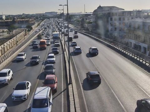 Yeni həftədə yenə tıxac...