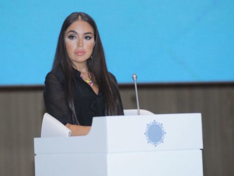 Leyla Əliyeva Dürdanə Ağayevanın dəfninə əklil göndərdi - FOTO
