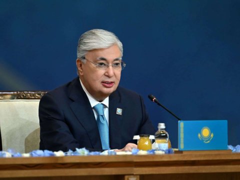 Tokayev: Orta Dəhlizlə yükdaşımaların həcmi 5 dəfə arta bilər
