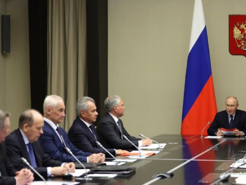 Putin Təhlükəsizlik Şurasını TOPLADI