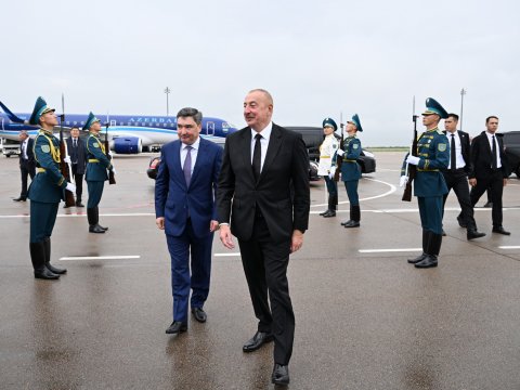 İlham Əliyevin Qazaxıstana səfəri başa çatdı