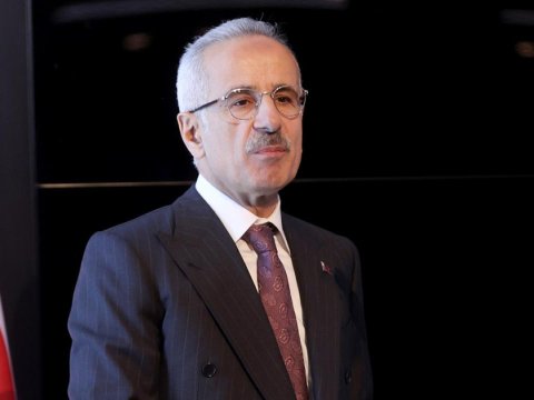 &ldquo;Instagram&rdquo;ın açılması üzrə danışıqlar son mərhələdədir"