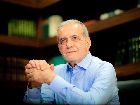 İran Prezidenti nazir vəzifələrinə namizədlərini AÇIQLADI
