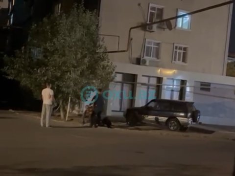 Sumqayıtda 3 nəfər arasında dava - Bıçaqlanan var