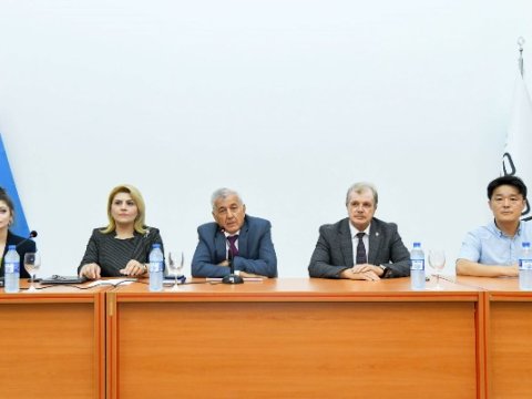 BMU rektoru Koreyada təhsil alacaq 83 tələbə ilə görüşüb&nbsp;